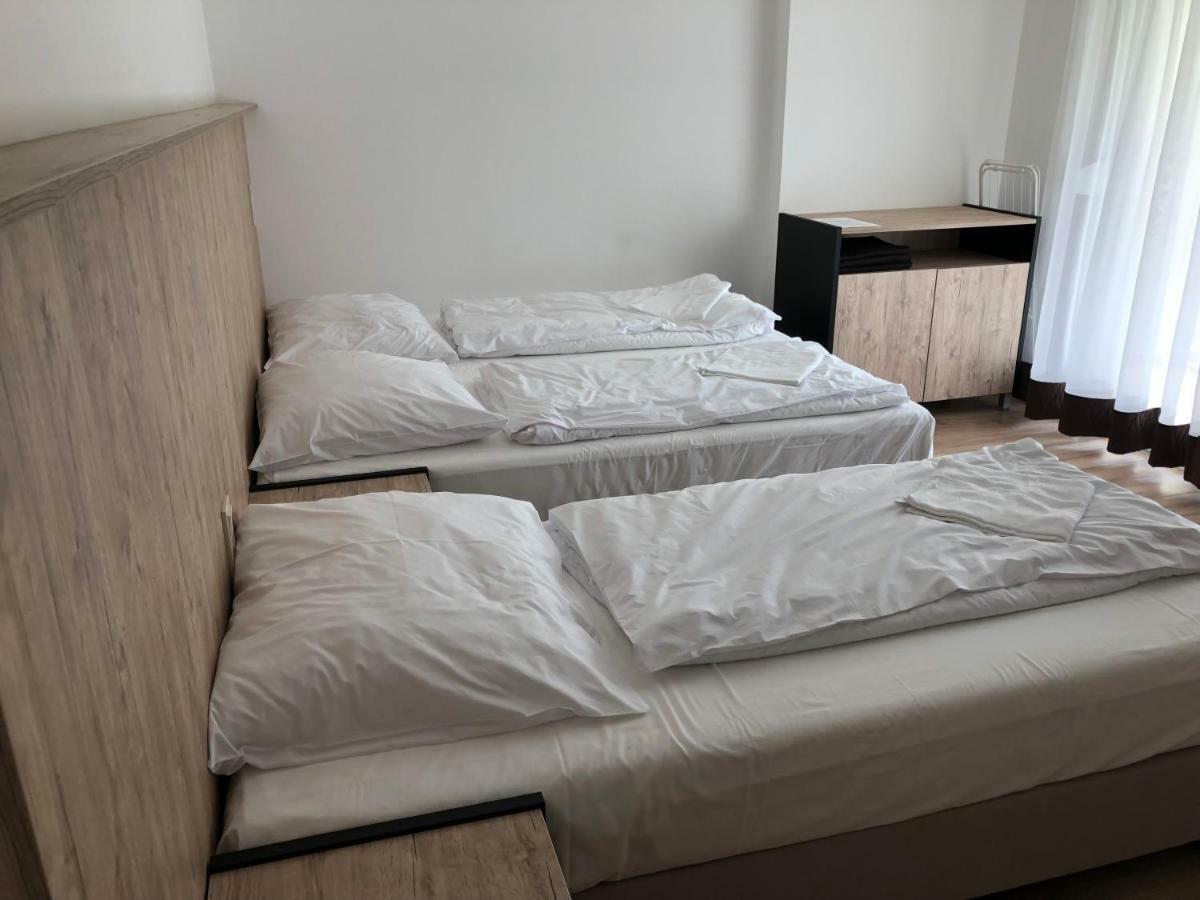 Duna Vendeghaz Hotel Fadd-Dombori ภายนอก รูปภาพ